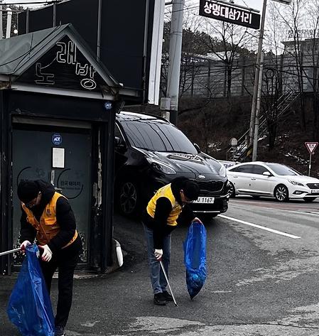 천안캠 직원 동호회, 개강맞이 지역 환경미화 봉사활동 펼쳐